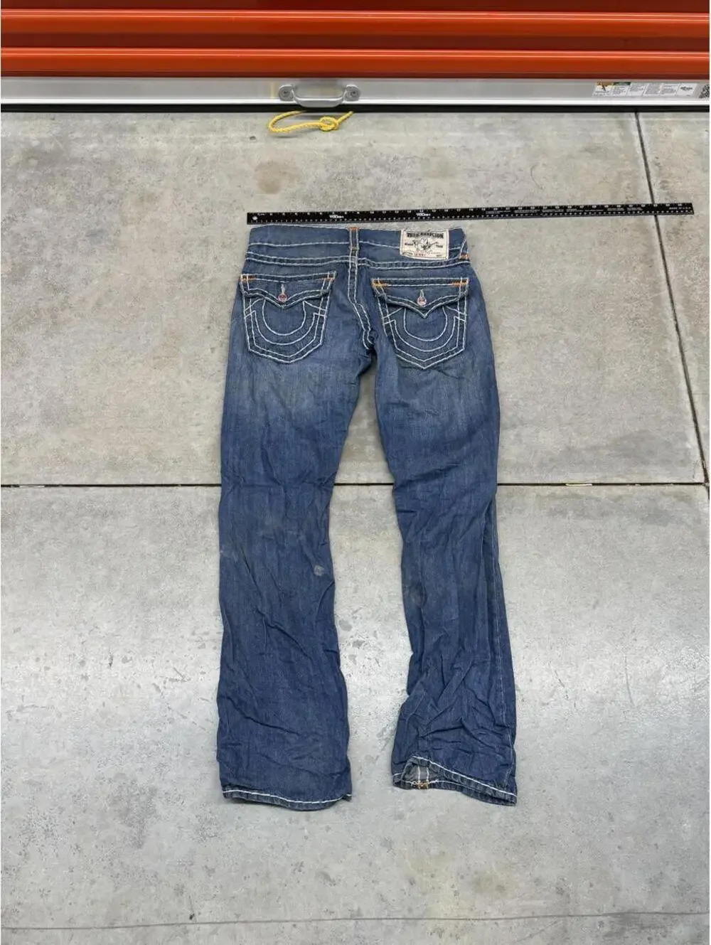 vintage true religion dark blue straight leg jeans size 30 x 30